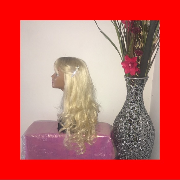 Wig - Picture 7 of 9